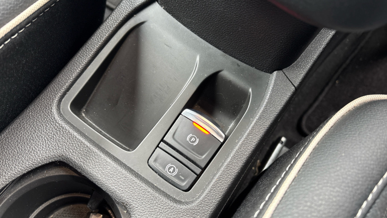 Renault Clio 1.6 E-TECH Hybrid 140 Lutecia SE 5dr Auto Hybrid Hatchback